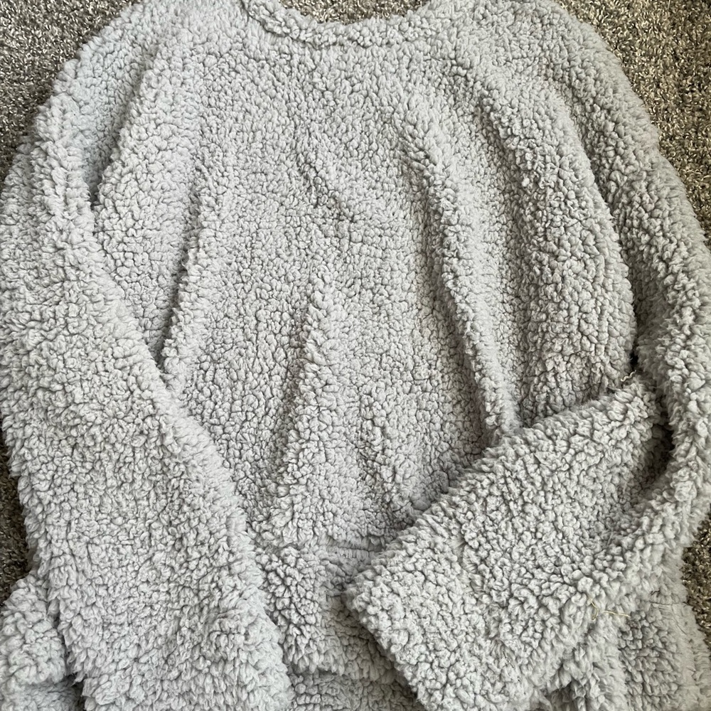 TS Pull over sweater